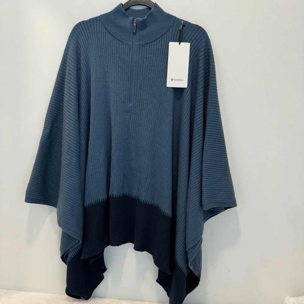 NWT Lululemon On The Go Poncho Iron Blue / True Navy